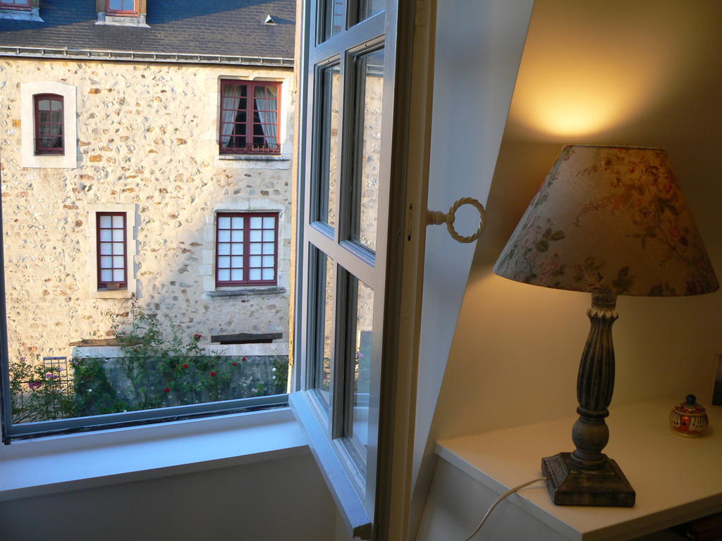 Petite Maison Romantique Au Calme, Coeur Historique Plantagenet, Vue Ville เลอม็องส์ ห้อง รูปภาพ